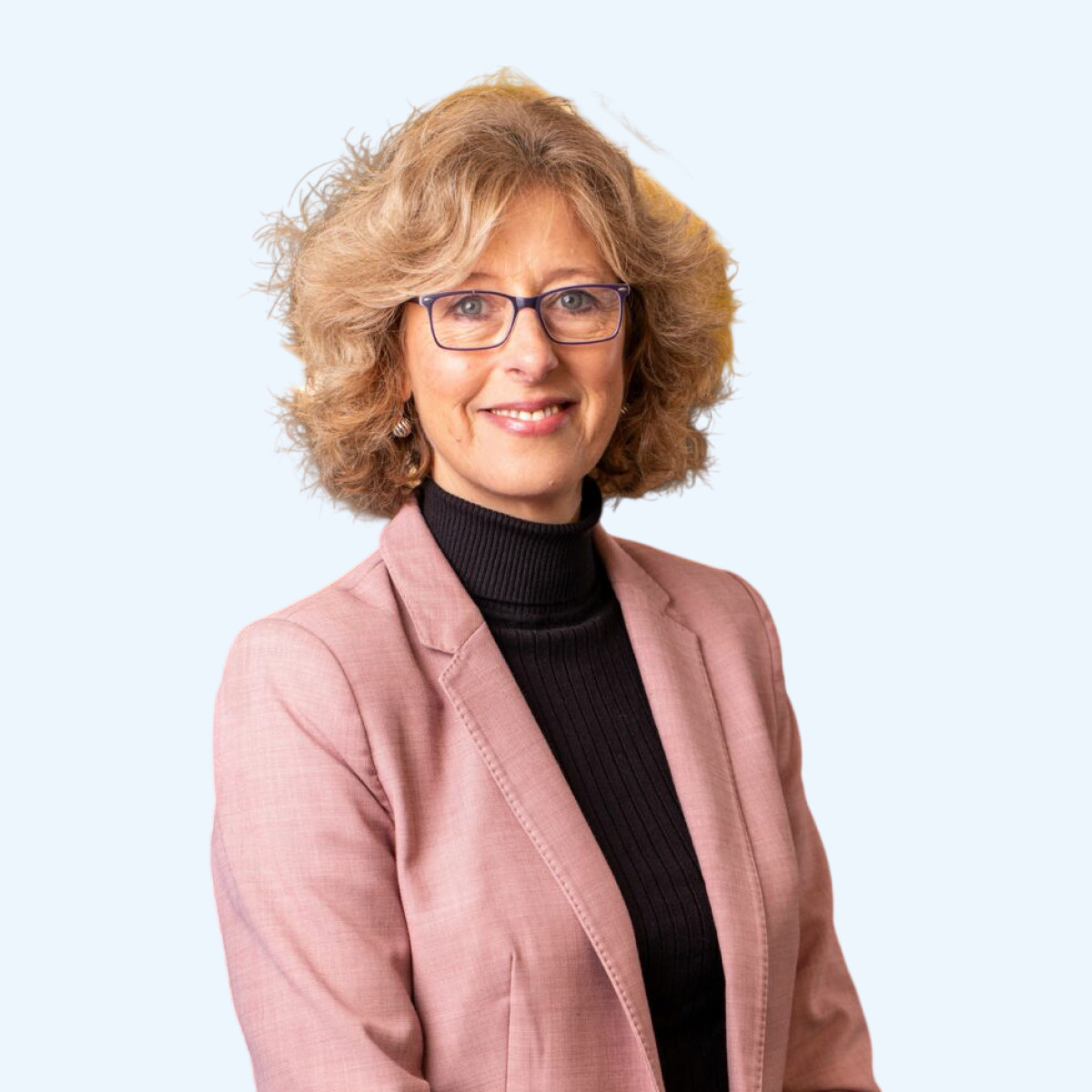 Julia Sutcliffe